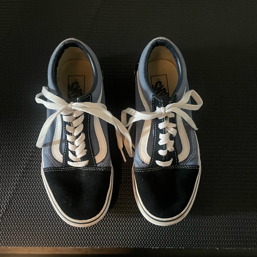 Vans old skool two tone navy shoes women’s size 7.5 men’s size 6